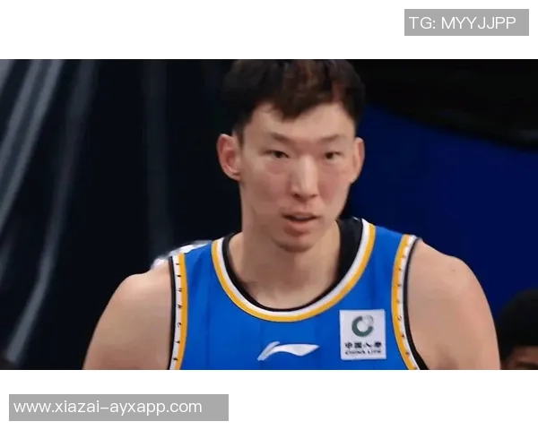 周琦与珀塞尔场上冲突升级双方互喷垃圾话险些爆发争斗 周琦与珀塞尔场上冲突升级双方互喷垃圾话险些爆发争斗